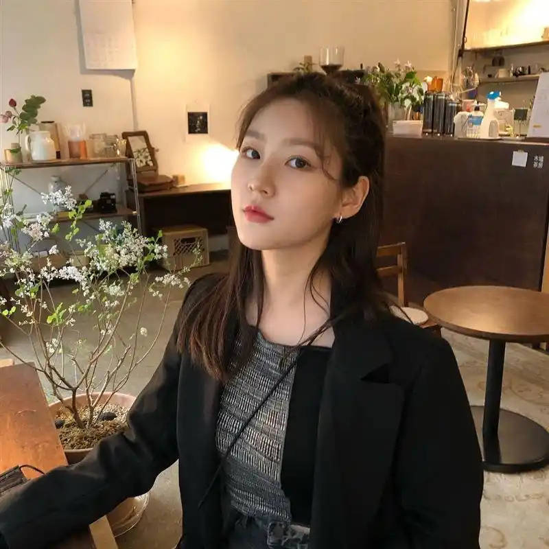 金秀贤和金赛纶谈了6年恋爱，女方15岁就开始这段忘年恋，年龄差12岁