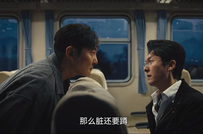才播2集收视率就破1，郭京飞选对剧本抽到王炸，央视拿到收视密码了