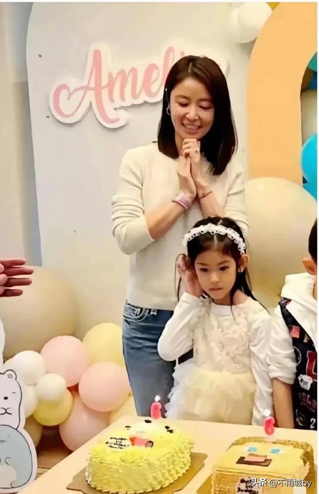 林心如和霍建华的7岁女儿照片被曝光，网友炸锅：这家也太厉害了吧！