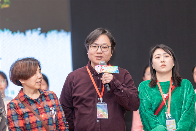 我猜青山就是这样的首映，乡村孩子登上央美舞台