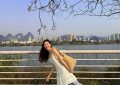 钟楚曦穿小白裙，春天美得不像话缩略图