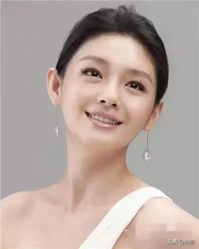 炸裂！具俊晔为啥不回韩国？大S在日本投的750万保险，受益人竟然是他？