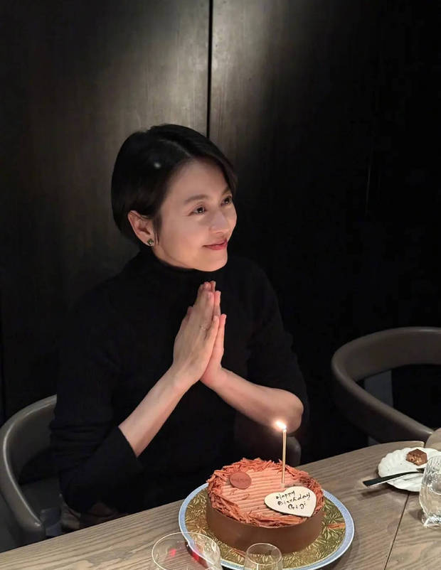 49岁梁咏琪生日派对大揭秘：和古天乐等好友玩得超开心