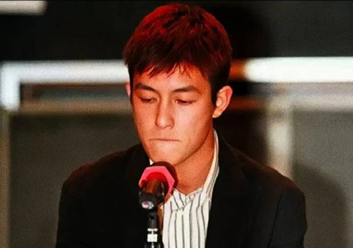 金秀贤记者会上道歉没搞好？意外让陈冠希火了，迪士尼还得赔7亿