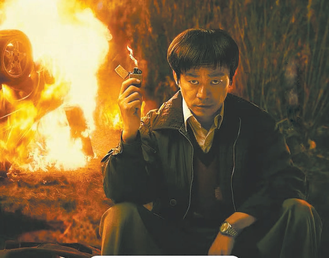 王宝强那鹰视狼顾的样子