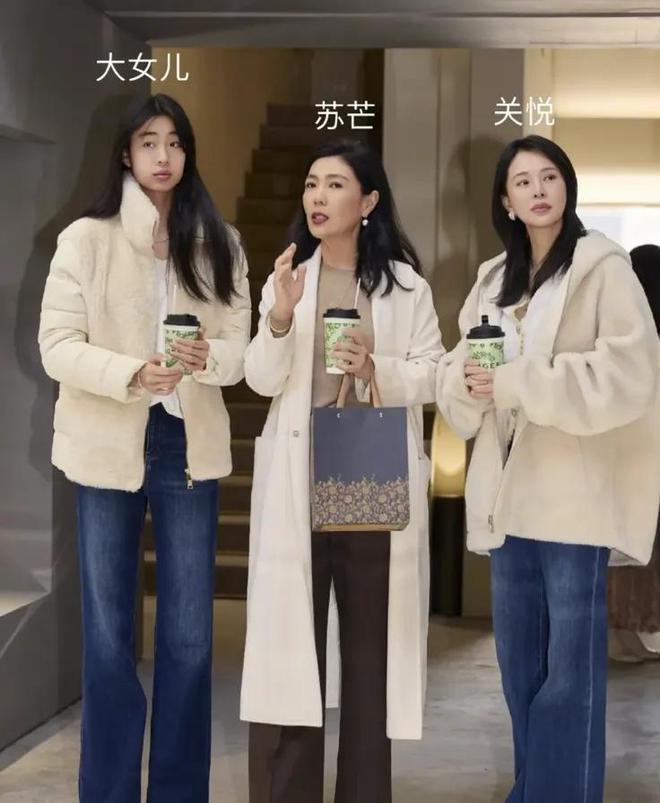 佟大为带17岁闺女拍戏，模样像妈，个儿高挑180，身材比例超棒
