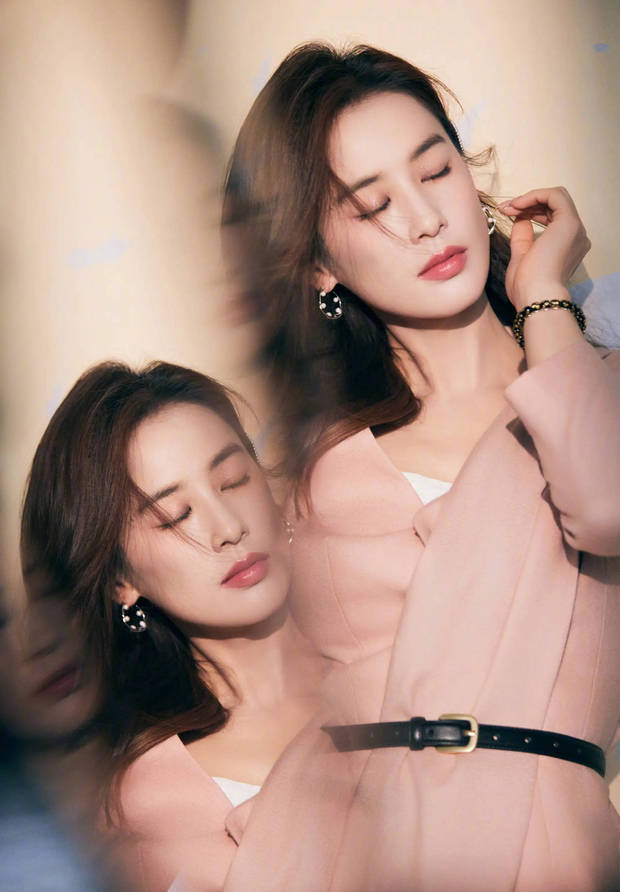 黄圣依晒和陈梦程潇李嘉格的合照，大家做鬼脸超抢眼