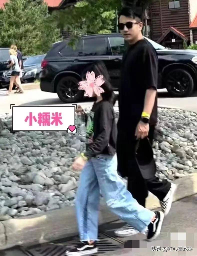 杨幂的女儿小糯米都十岁了，时间过得真快！
