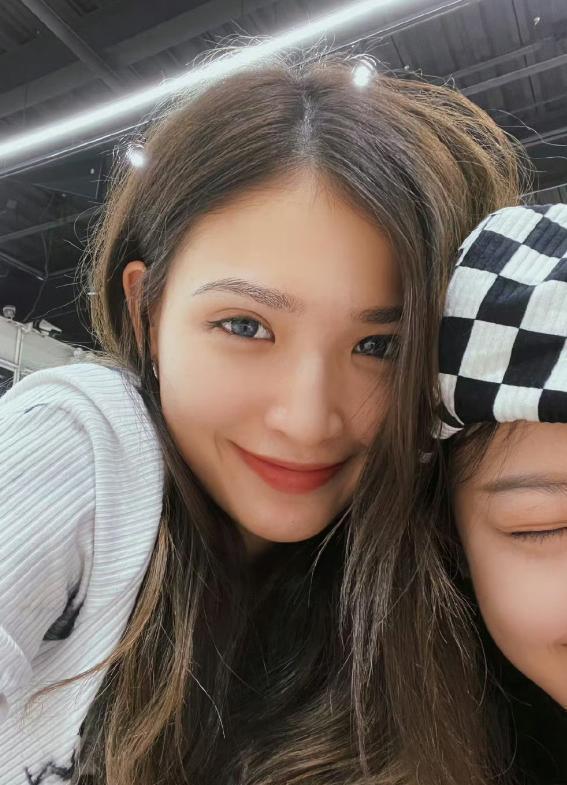 真遗憾！《无忧渡》的女演员夏依丹才24岁就走了，听说是因为车祸