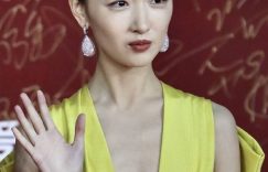 周冬雨不靠脸全靠绯闻上位，33岁凭什么这么火？缩略图