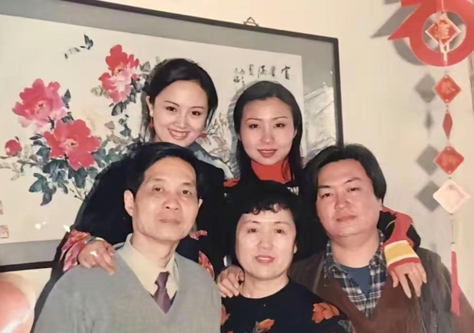 朱媛媛离世两月仍牵动人心：蒋勤勤含泪追忆挚友，辛柏青独自扛起家庭重担