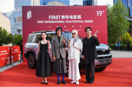 90后变色龙演员王强凭《绿洲之梦》闪耀国际影坛 多栖发展势头强劲