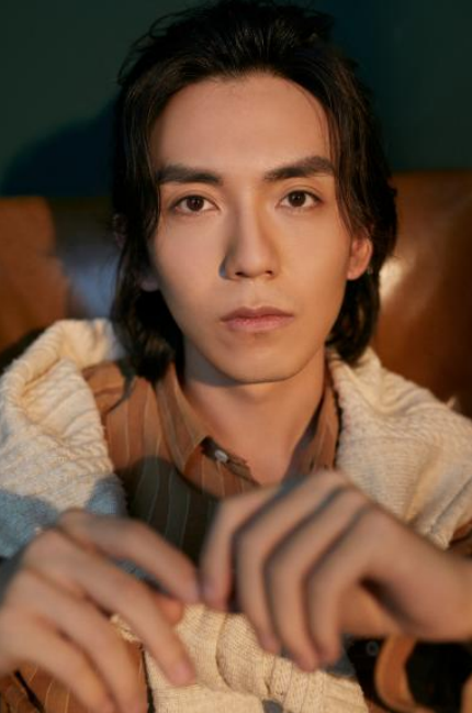 90后变色龙演员王强凭《绿洲之梦》闪耀国际影坛 多栖发展势头强劲