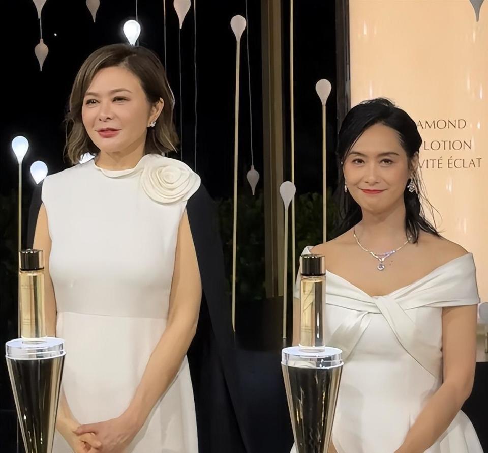 昔日影后沦落景区商演：翁虹与香江美人们的命运岔路