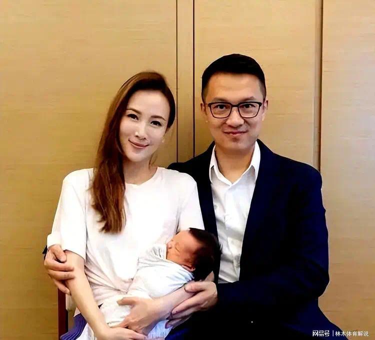 从豪门弃妇到好莱坞新星：陈法拉的自我救赎与重生之路