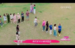 44岁谢娜为老爸操碎了心，斗智斗勇就为了让他过得轻松点，原来有份喜欢的工作，老了也能这么幸福缩略图