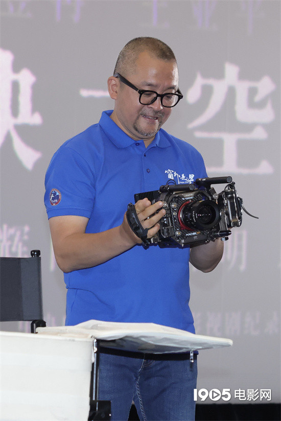 《窗外是蓝星》百度云资源下载「1080p/Mp4中字」百度云网盘更新