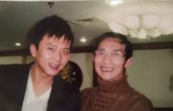 79岁邓超老妈迷上鹿晗，精神超好，小花妹妹还撞脸奶奶缩略图