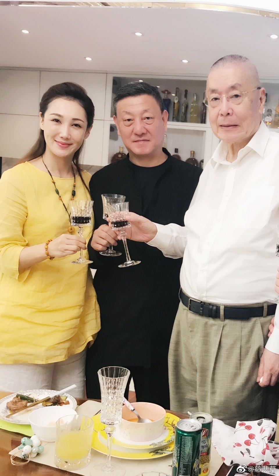 韩磊不认许某女道歉，损失200万？经纪人回应了