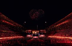 周深贵阳演唱会太炸了！七夕夜，满天歌声和烟花都是爱缩略图