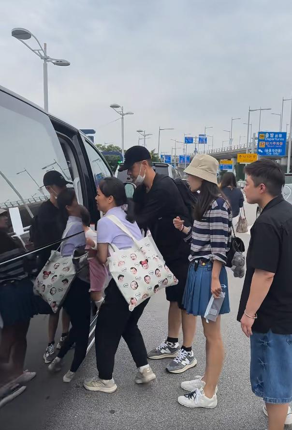 哎呀，服务出小状况了，提示登录凭证无效