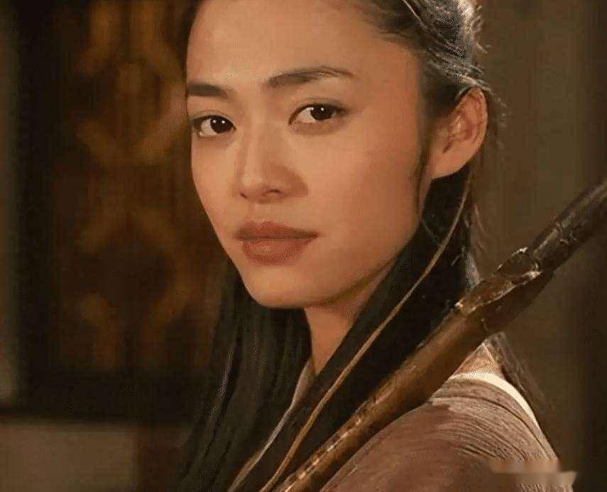 姚晨支持崔丽丽，有人说她勇敢也有人说蹭热度？