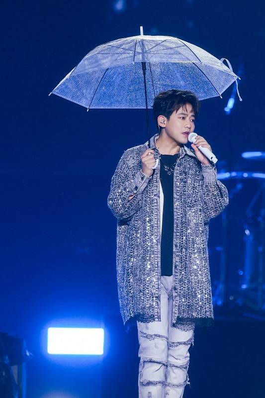 西安这场青春音乐趴，刮风下雨也拦不住大家嗨！