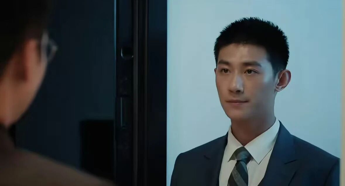 《许我耀眼》迅雷资源下载[HD-MP4][1080P]BT种子链接
