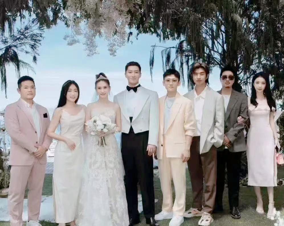 向太爆料：男星娶富家女花光积蓄，闹离婚却一分都分不到