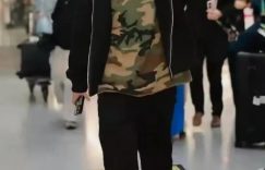 胡可沙溢机场接儿子，14岁安吉长到一米八几，瘦了比他爸还帅！缩略图
