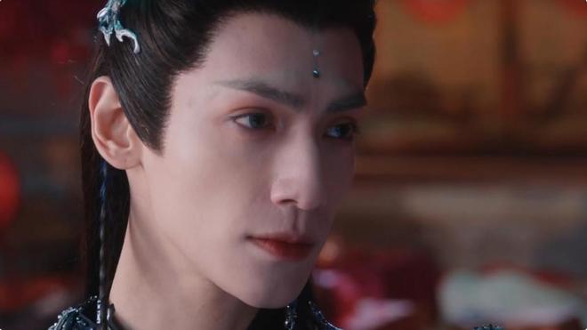 妆化得那么浓,瘦得跟杆儿似的,非要演古装美男,求求你放过观众吧插图2 妆化得那么浓,瘦得跟杆儿似的,非要演古装美男,求求你放过观众吧